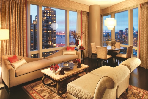 /Media/images/Product_Images/hotelreviews/mo_ny/manadrin executive suite.jpg